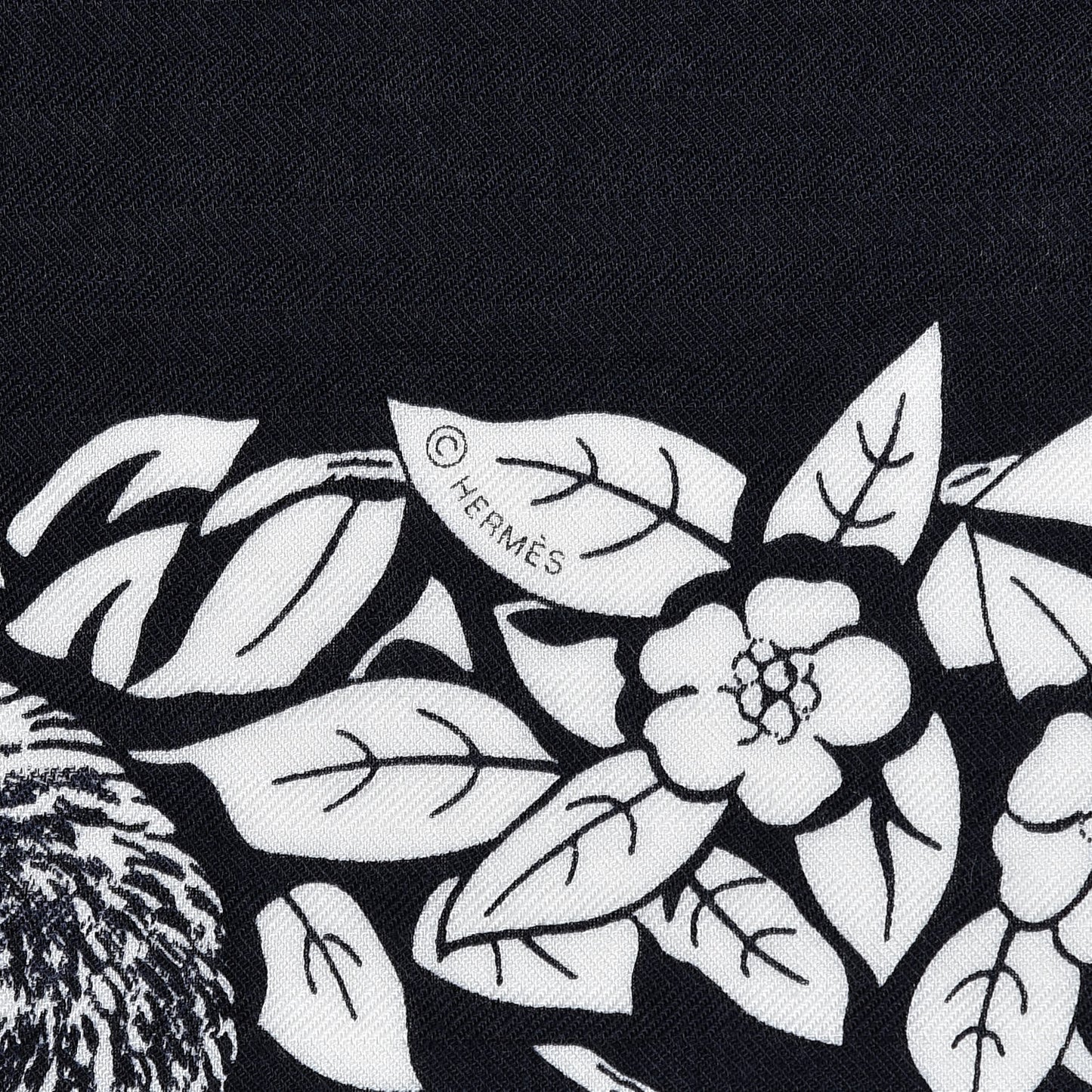 Cashmere Silk Jungle Love Tattoo Shawl 140 Bleu Black White
