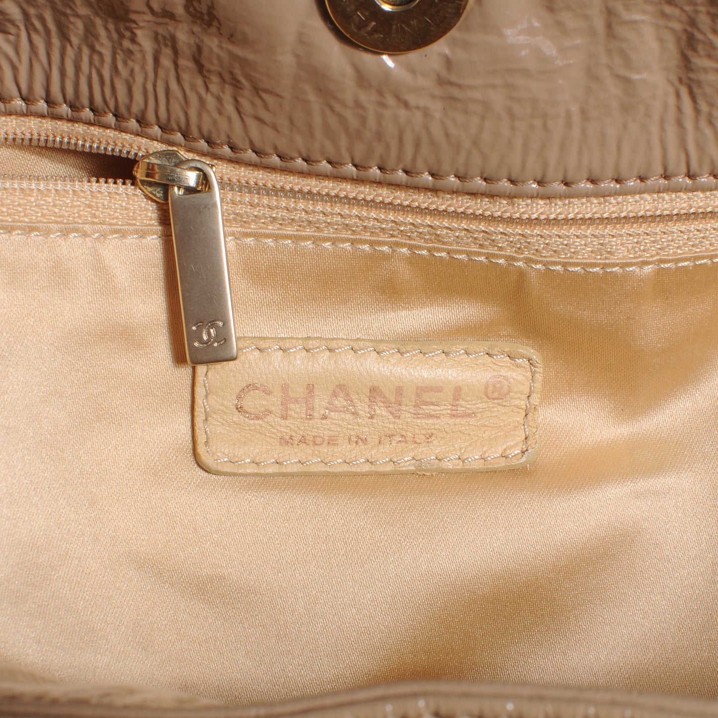 Vinyl Rodeo Tote Beige