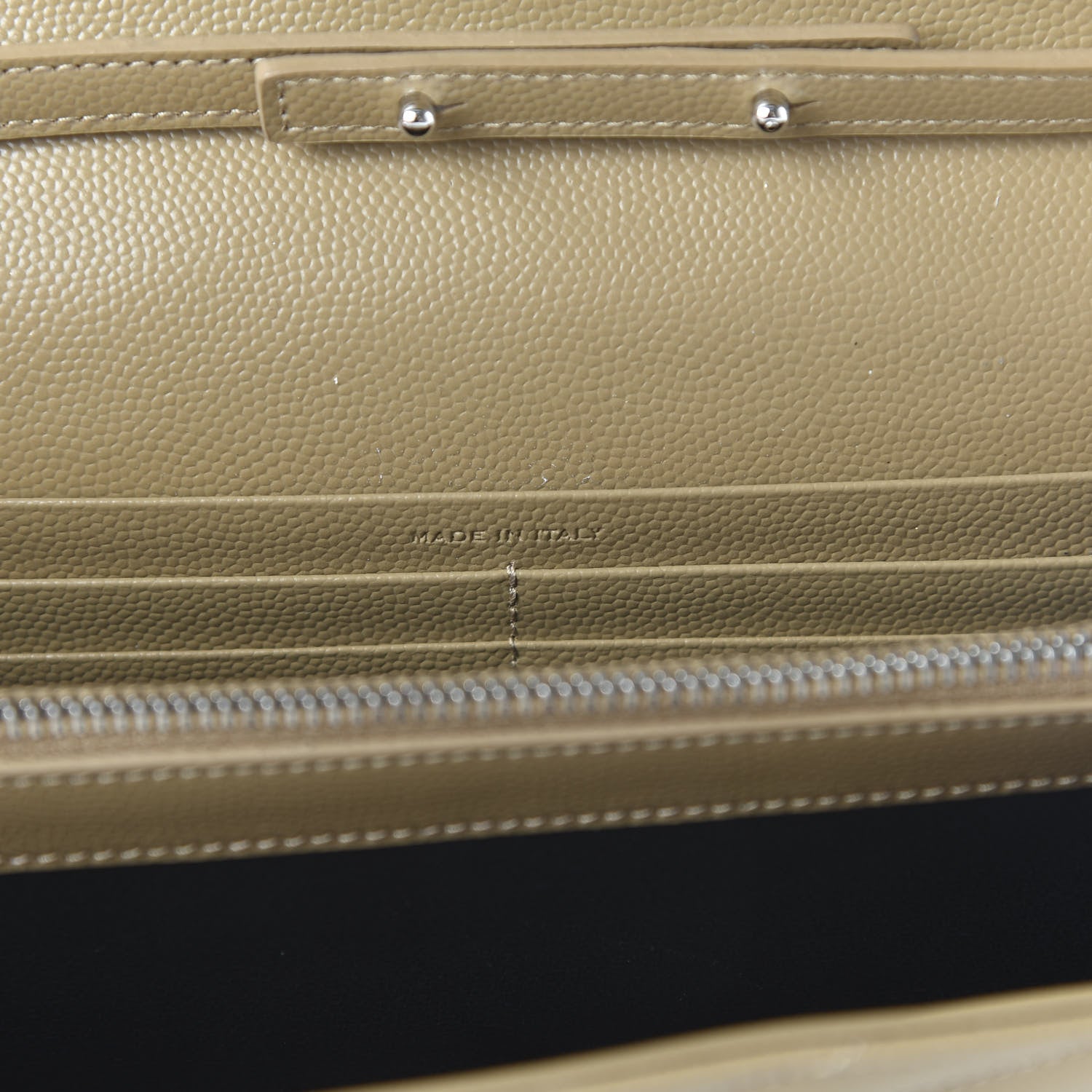 Saint Laurent Grain De Poudre Matelasse Chevron Monogram Chain Wallet Deep Beige 9 of 10