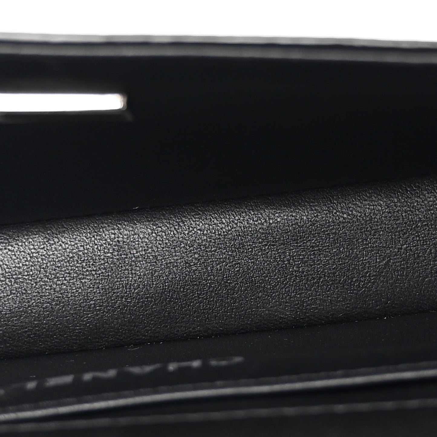 Patent Calfskin Camellia E/W Flap So Black