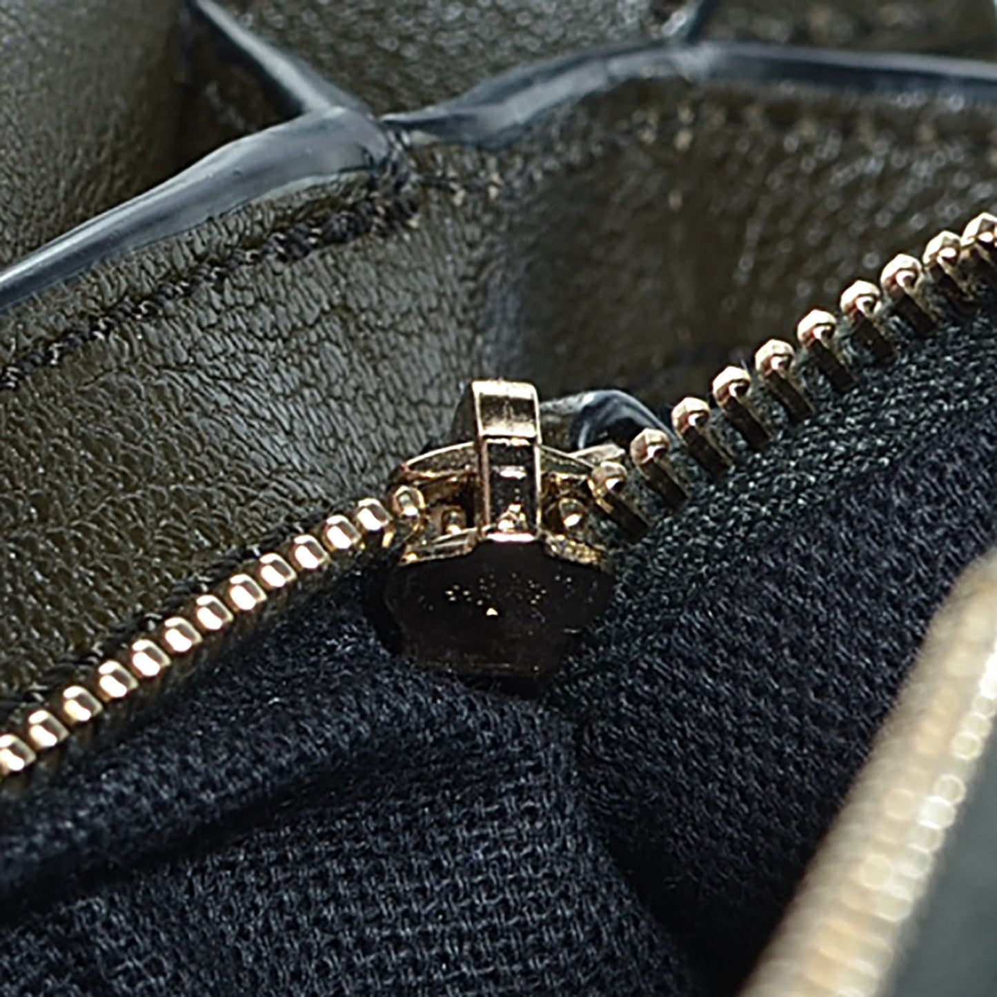 Silky Nappa Bayswater Shoulder Bag Evergreen