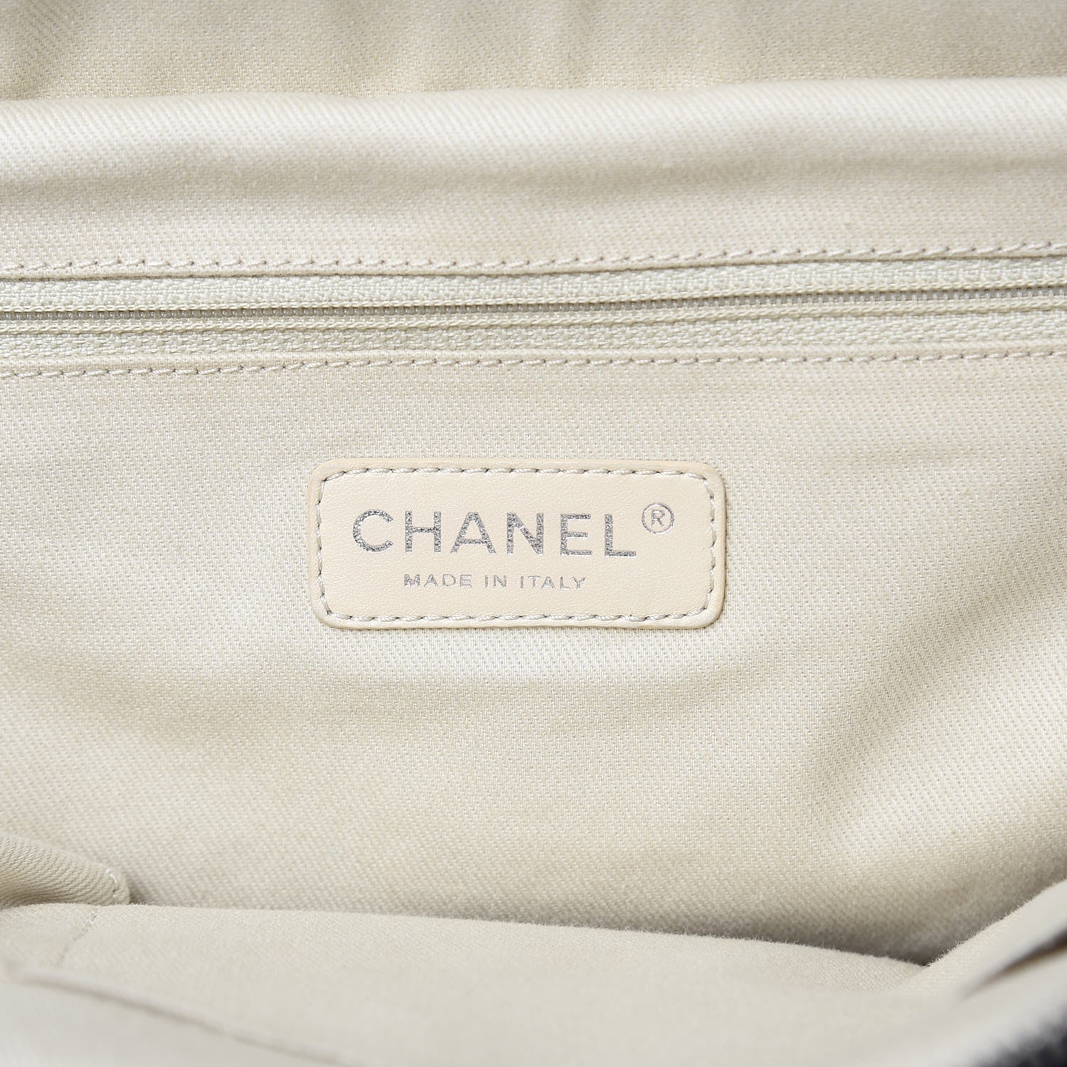 Chanel Glazed Goatskin Double Contrast Stitch Large Tote Black 8 of 14