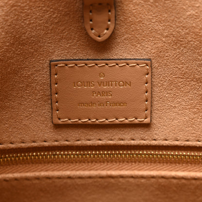 Louis Vuitton Empreinte Monogram Giant Onthego MM Arizona Creme 6 of 9