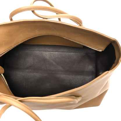 The Row Polished Saddle Terrasse Bag Muschio 5 of 12