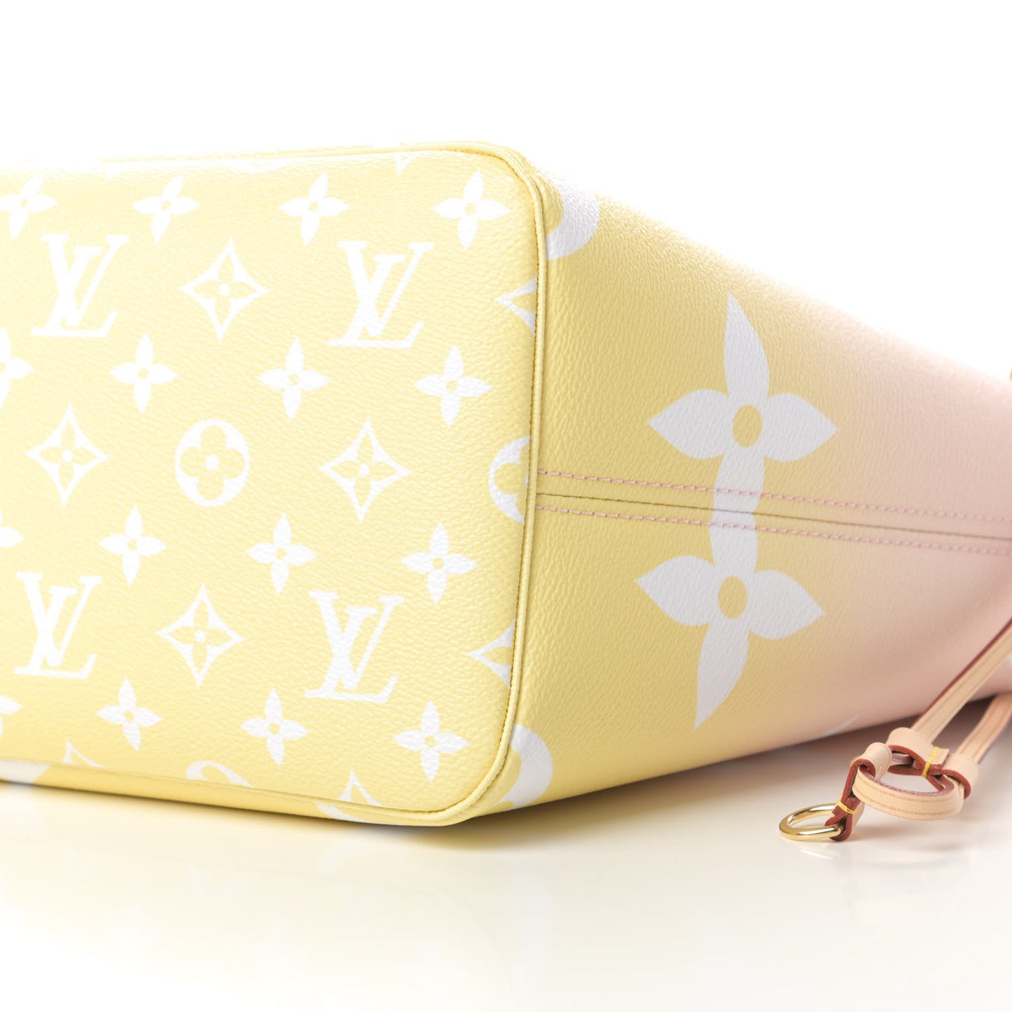 Monogram Giant By The Pool Neverfull MM Light Pink