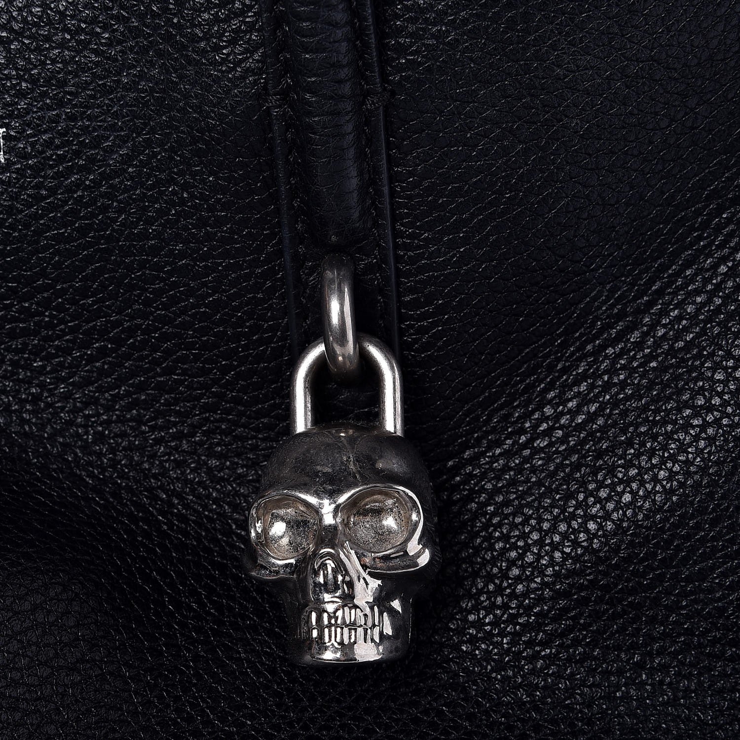 Alexander McQueen Pebbled Calfskin Small Skull Padlock Zip Around Tote Black 10 of 15