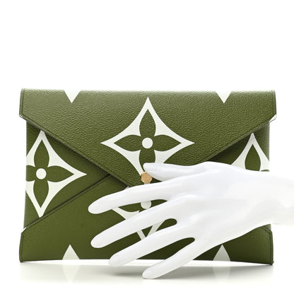 Louis Vuitton Monogram Giant Kirigami Pochette Set 2 of 8