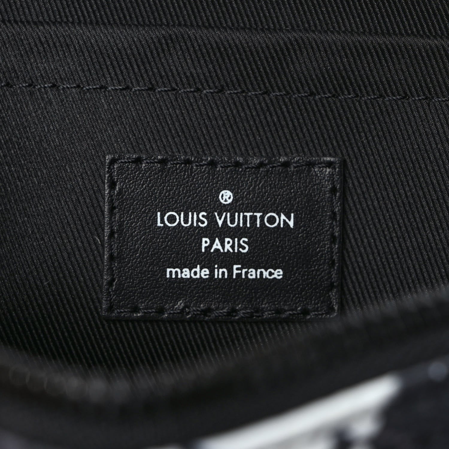 Louis Vuitton Monogram Eclipse LV Graffiti Keepall Bandouliere 25