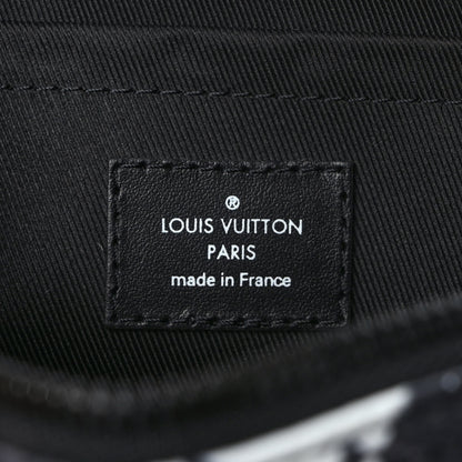 Louis Vuitton Monogram Eclipse LV Graffiti Keepall Bandouliere 25 Green Lights 6 of 8
