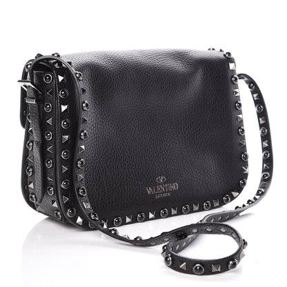 Valentino Garavani Pebbled Calfskin Onyx Medium Rockstud Rolling Flap Saddle Bag Black 3 of 8
