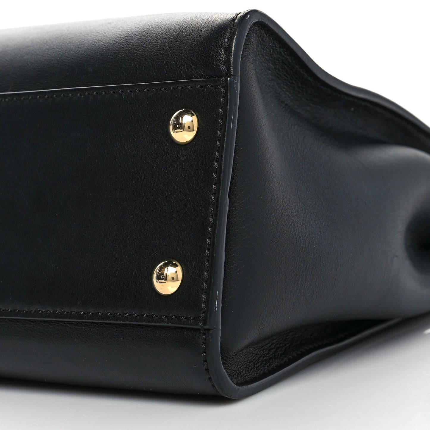 Vitello Seta Shiny Nappa Medium Peekaboo Iconic Satchel Black