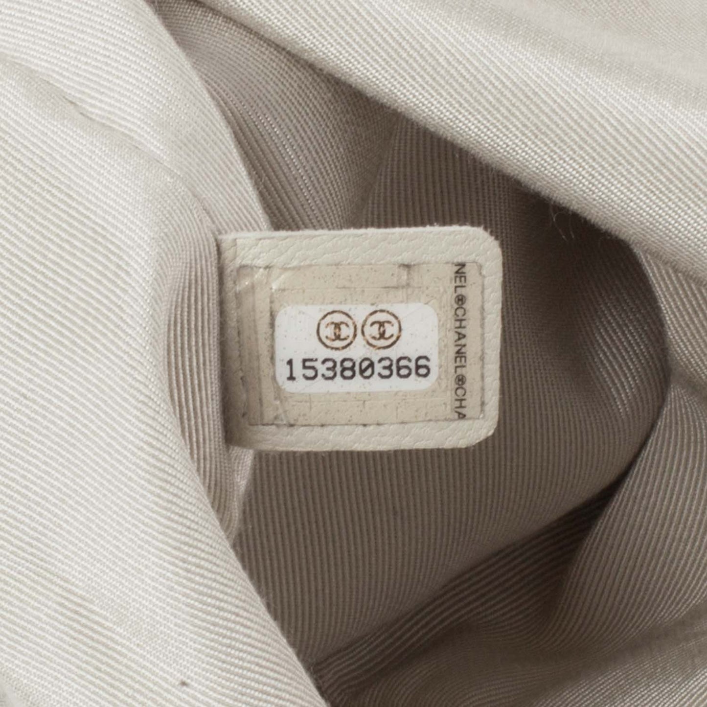 Lambskin Chain Around Hobo Black