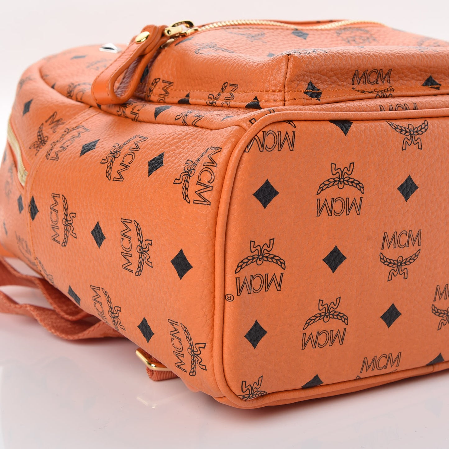 Visetos Small Sprinkle Stud Stark Backpack Orange