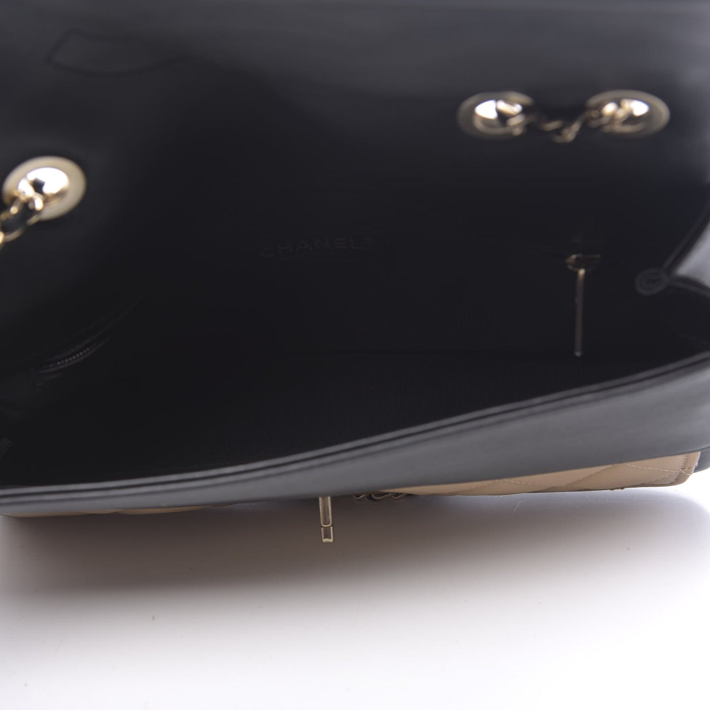 Calfskin Quilted Medium Graphic Flap Beige Black