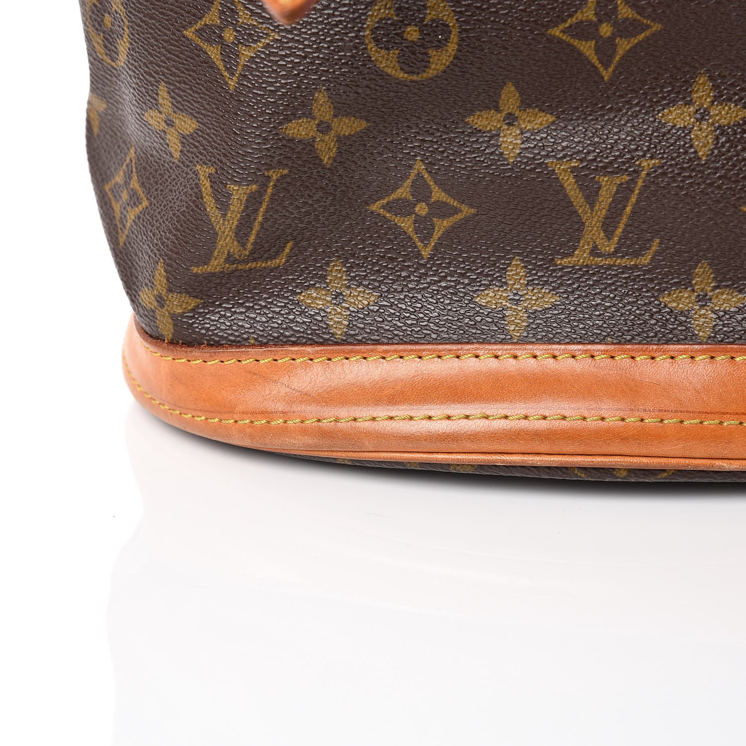 Louis Vuitton Monogram Petit Bucket 23 12 of 17