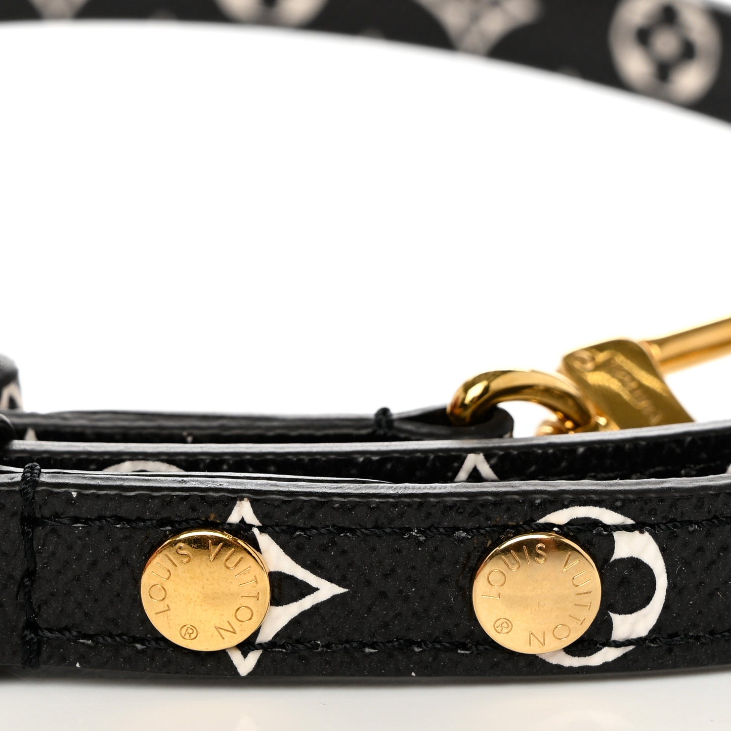 Monogram Giant Jungle Neonoe Shoulder Strap Black