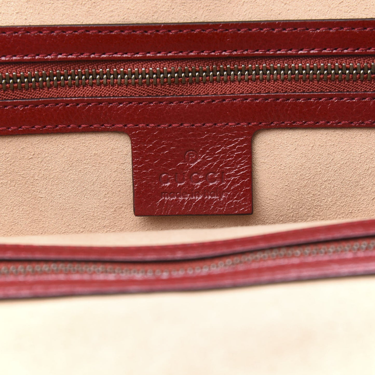 Piuma Lux Energy Medium Re(Belle) Top Handle Bag Romantic Cerise