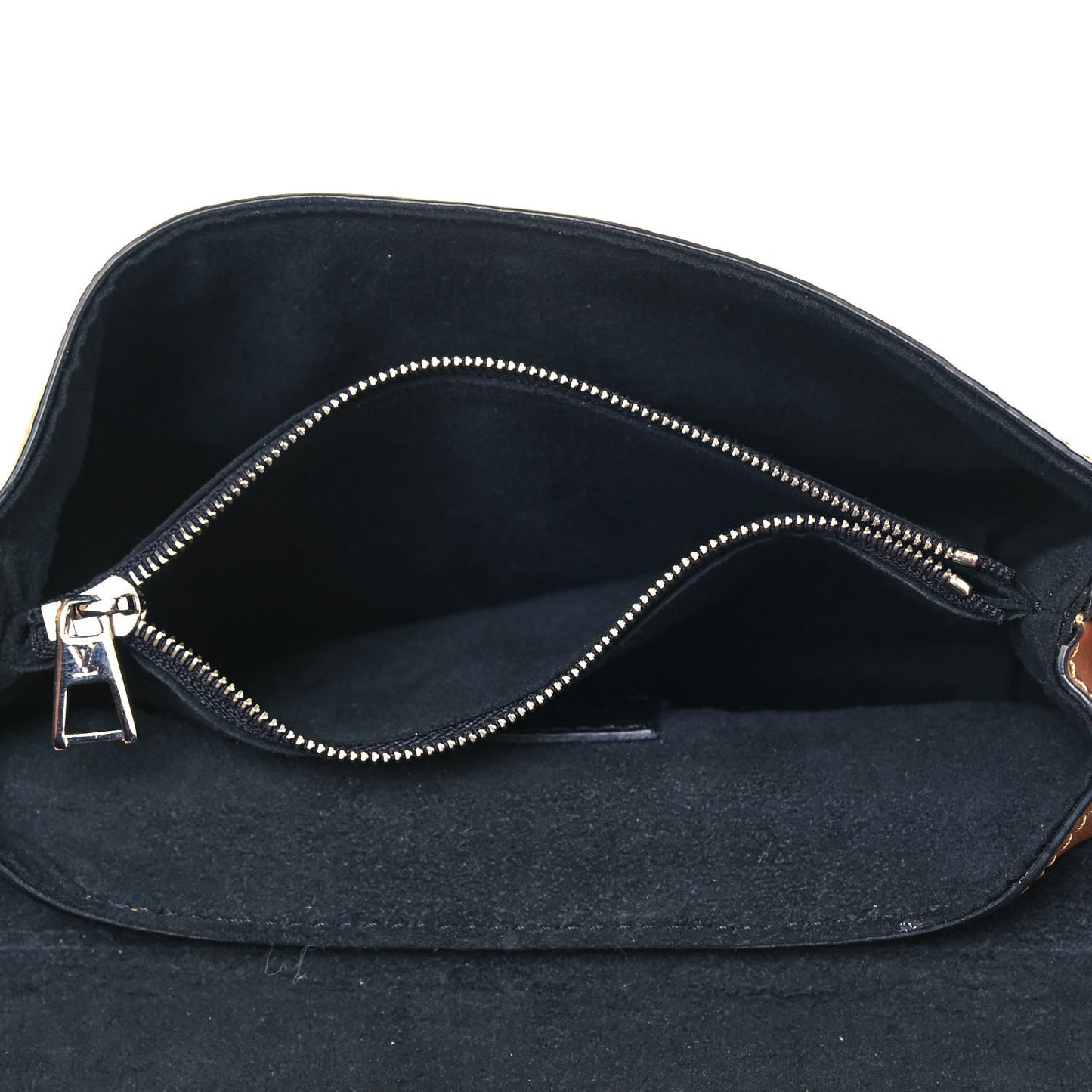 Reverse Monogram Kabuki Pochette Black