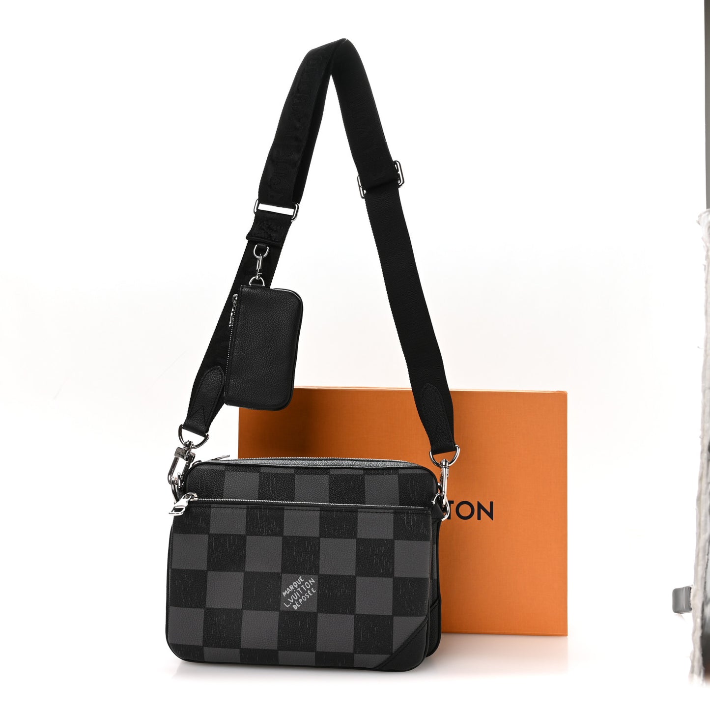 Damier Graphite 3D Trio Messenger