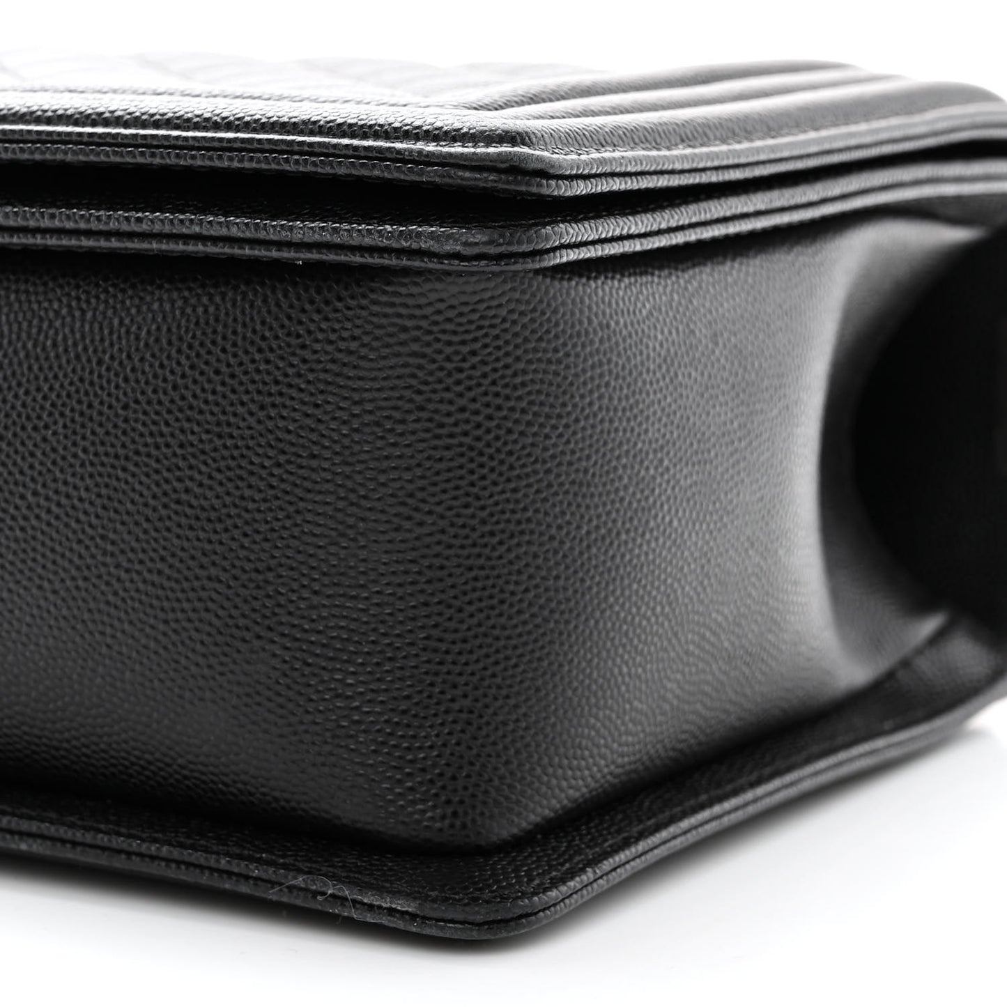 Caviar Quilted New Medium Boy Flap Black
