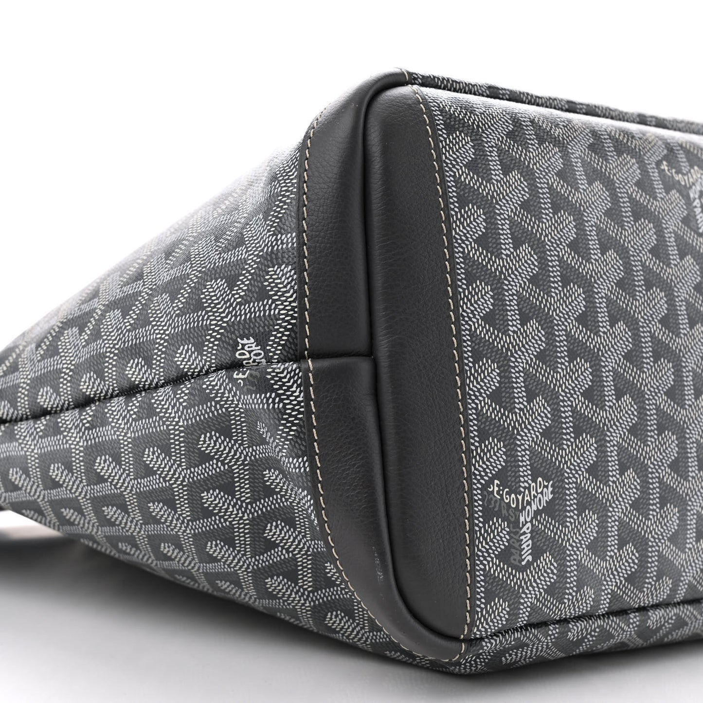 Goyardine Artois MM Grey