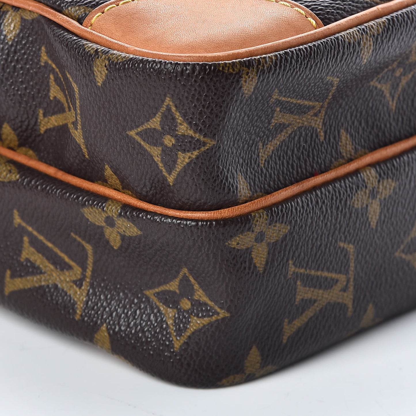 Monogram Amazone