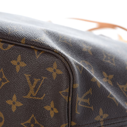 Louis Vuitton Monogram Neverfull MM 14 of 18