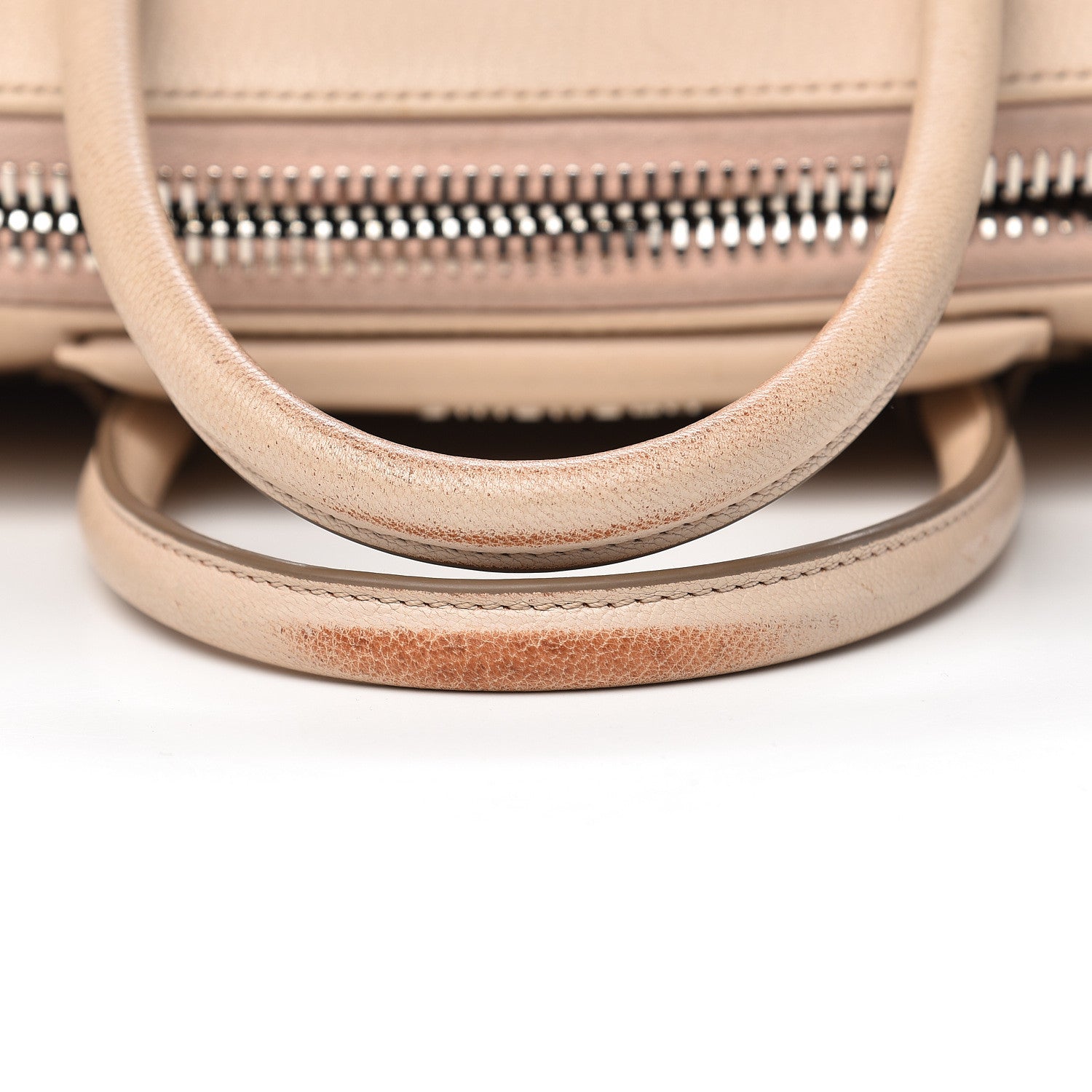 Givenchy Sugar Goatskin Medium Antigona Skin 8 of 24