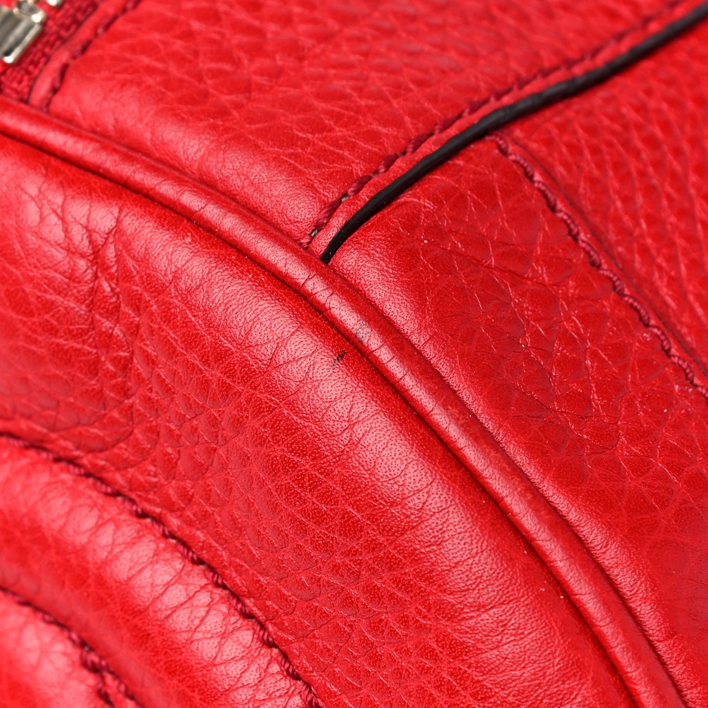 Pebbled Calfskin Medium Soho Boston Red