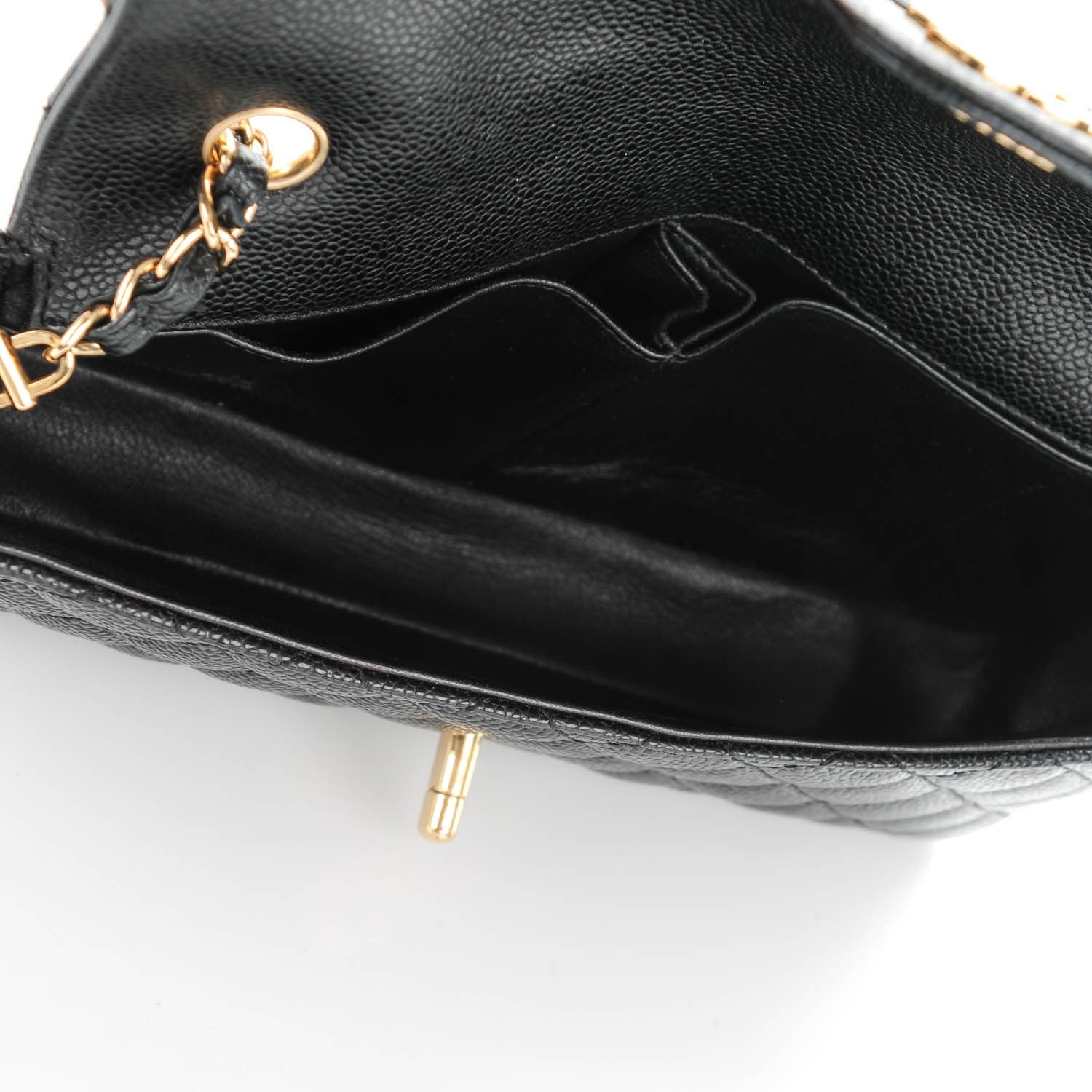 Chanel Caviar East West Flap Black 5 of 7
