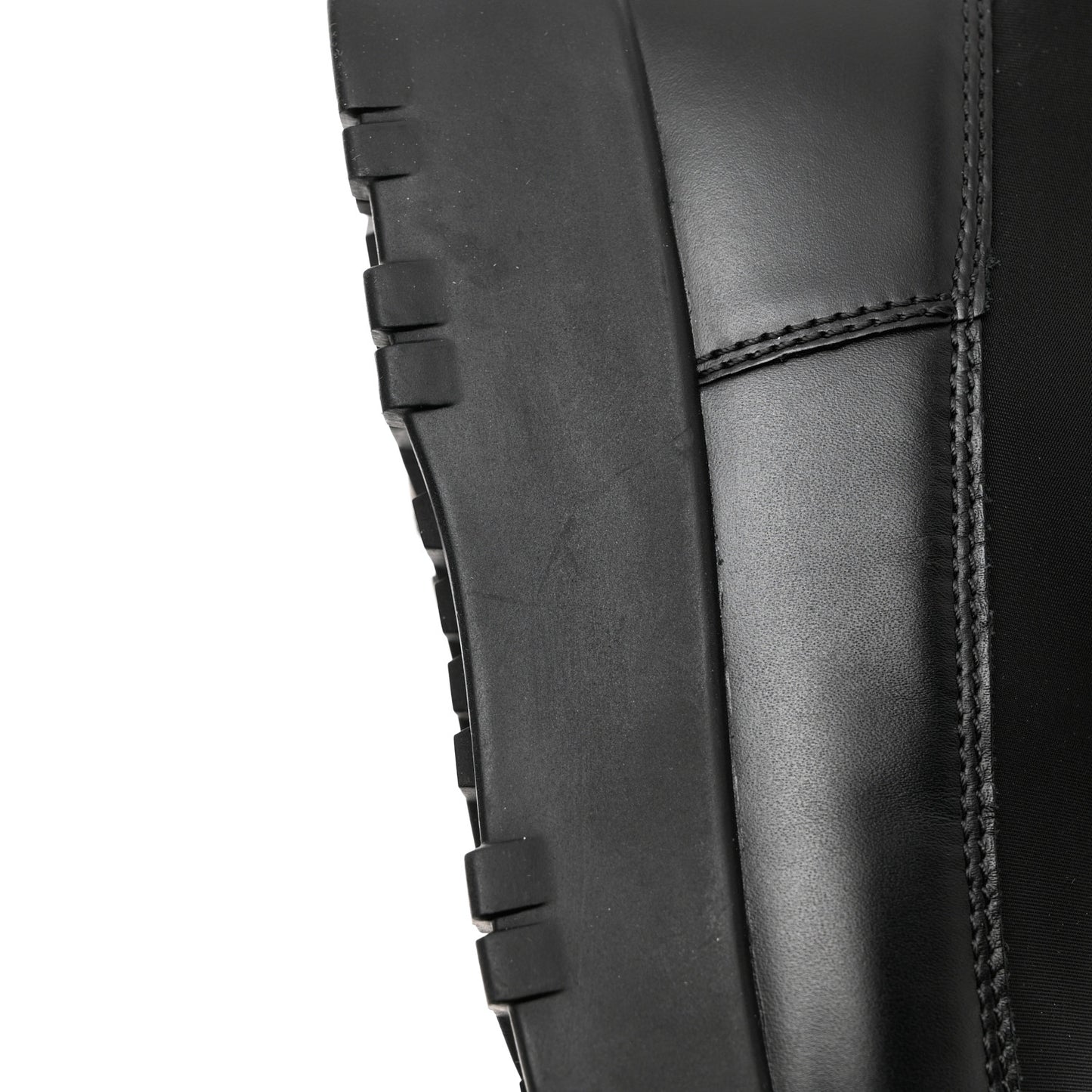 Nylon Metal Triangle Logo Padded Moon Boots 37 Black