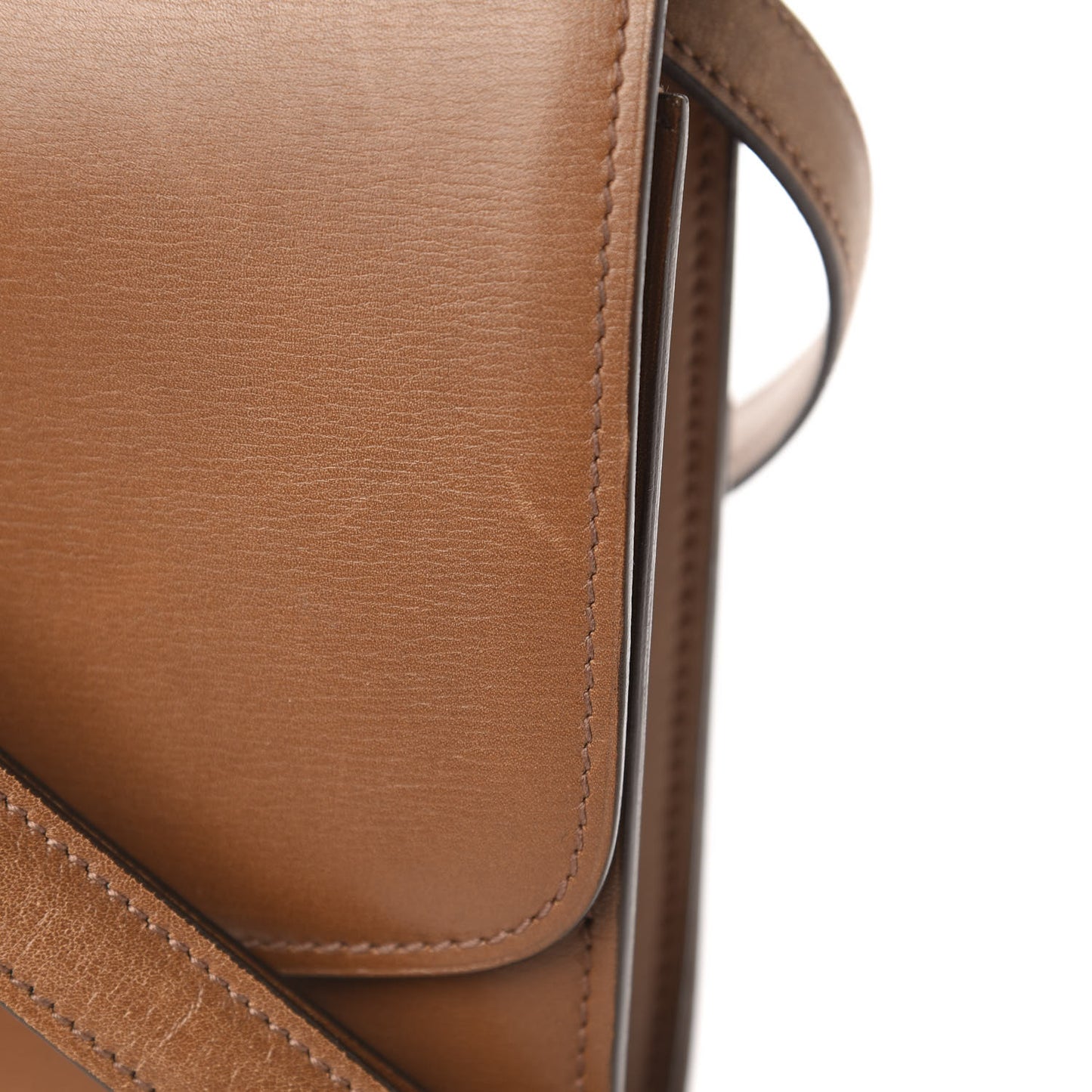 Box Calfskin Medium Classic Box Flap Bag Camel