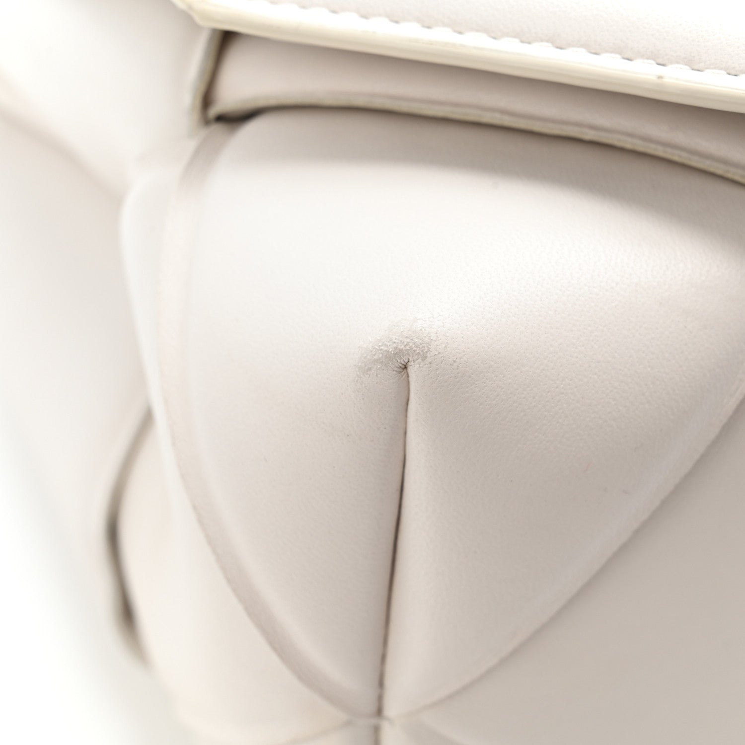 Bottega Veneta Nappa Intreccio Padded Top Handle Shoulder Bag White 24 of 30