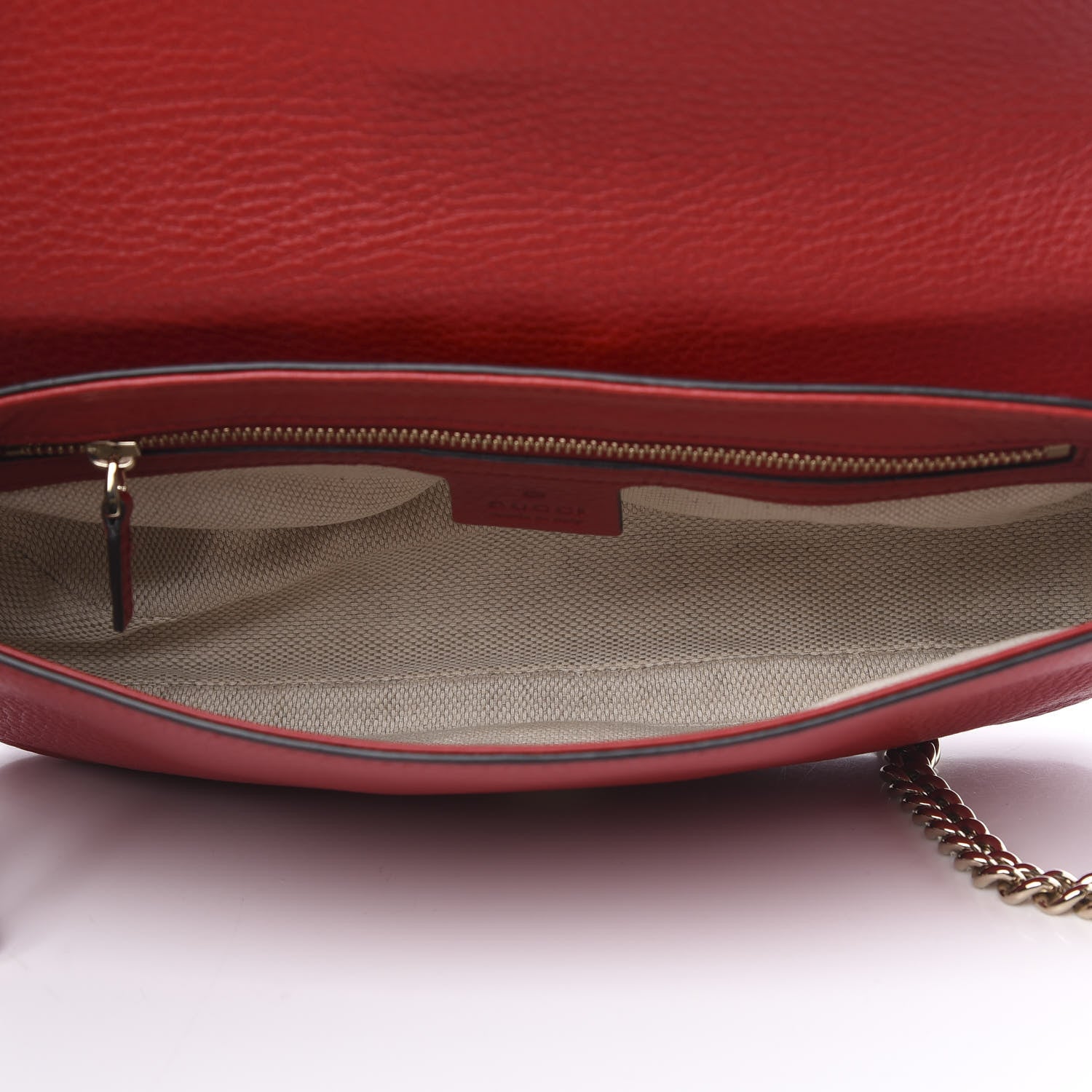 Gucci Pebbled Calfskin Medium Soho Flap Crossbody Tabasco Red 7 of 10