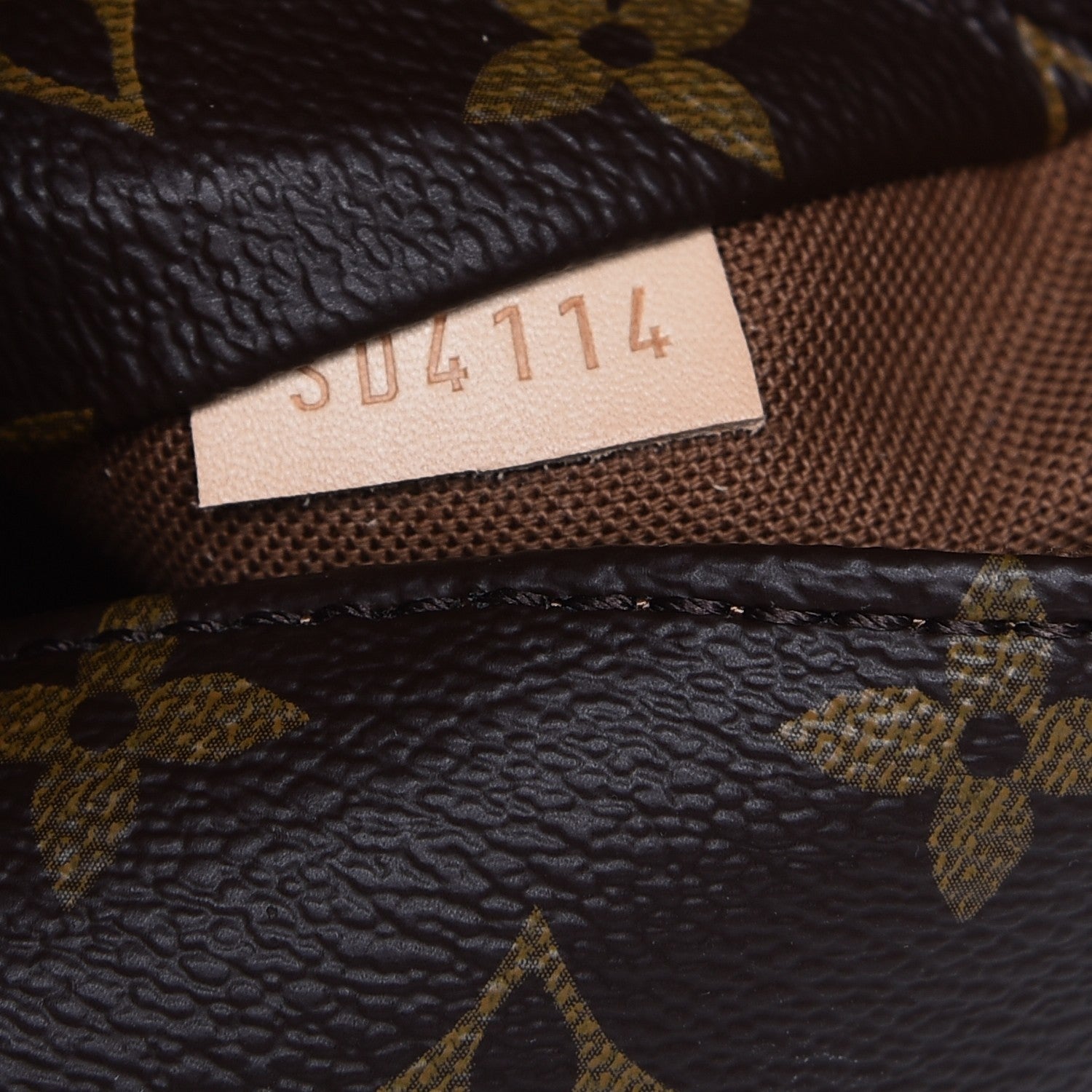 Louis Vuitton Monogram Totally MM 8 of 8