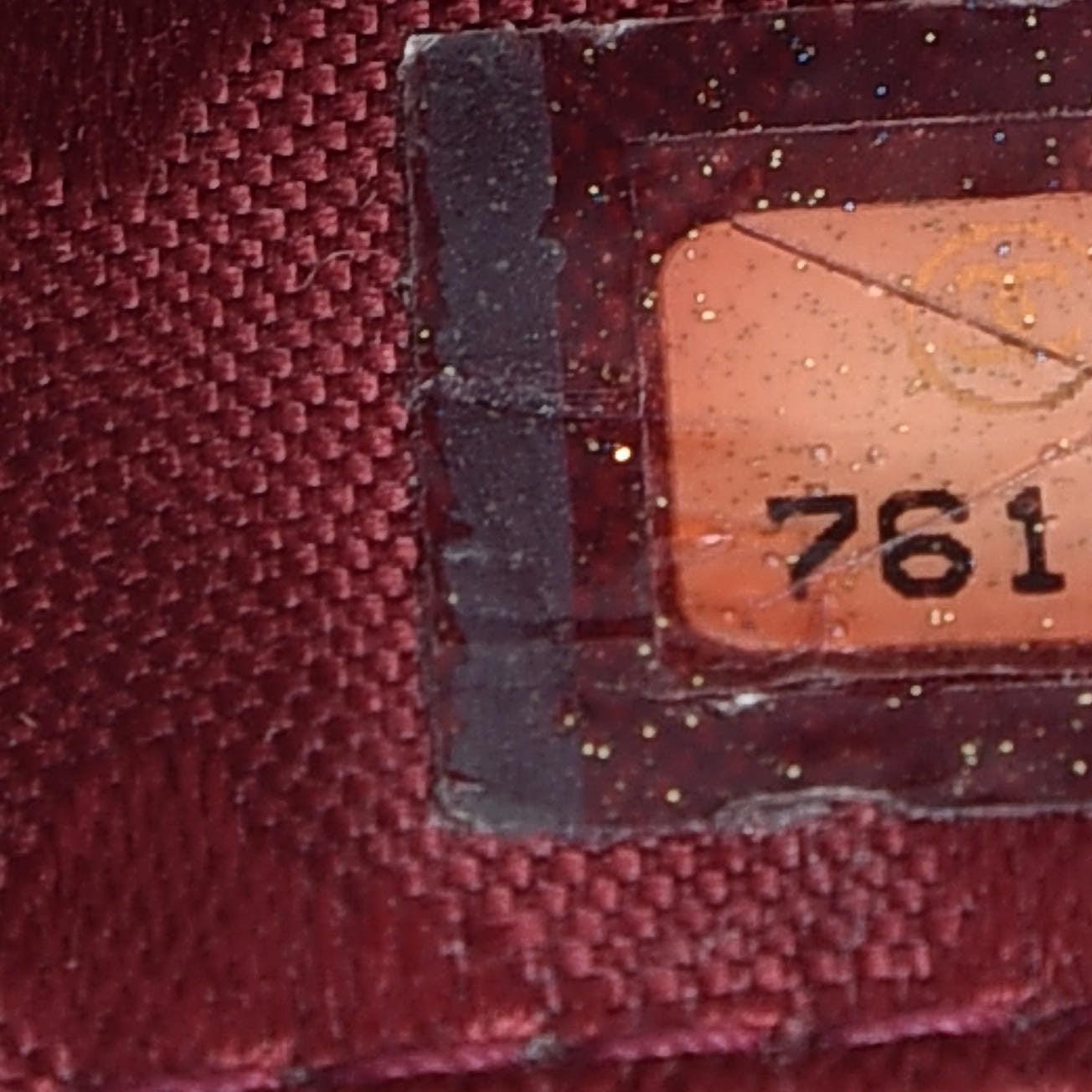 Caviar Chocolate Bar Quilted Shoulder Bag Burgundy