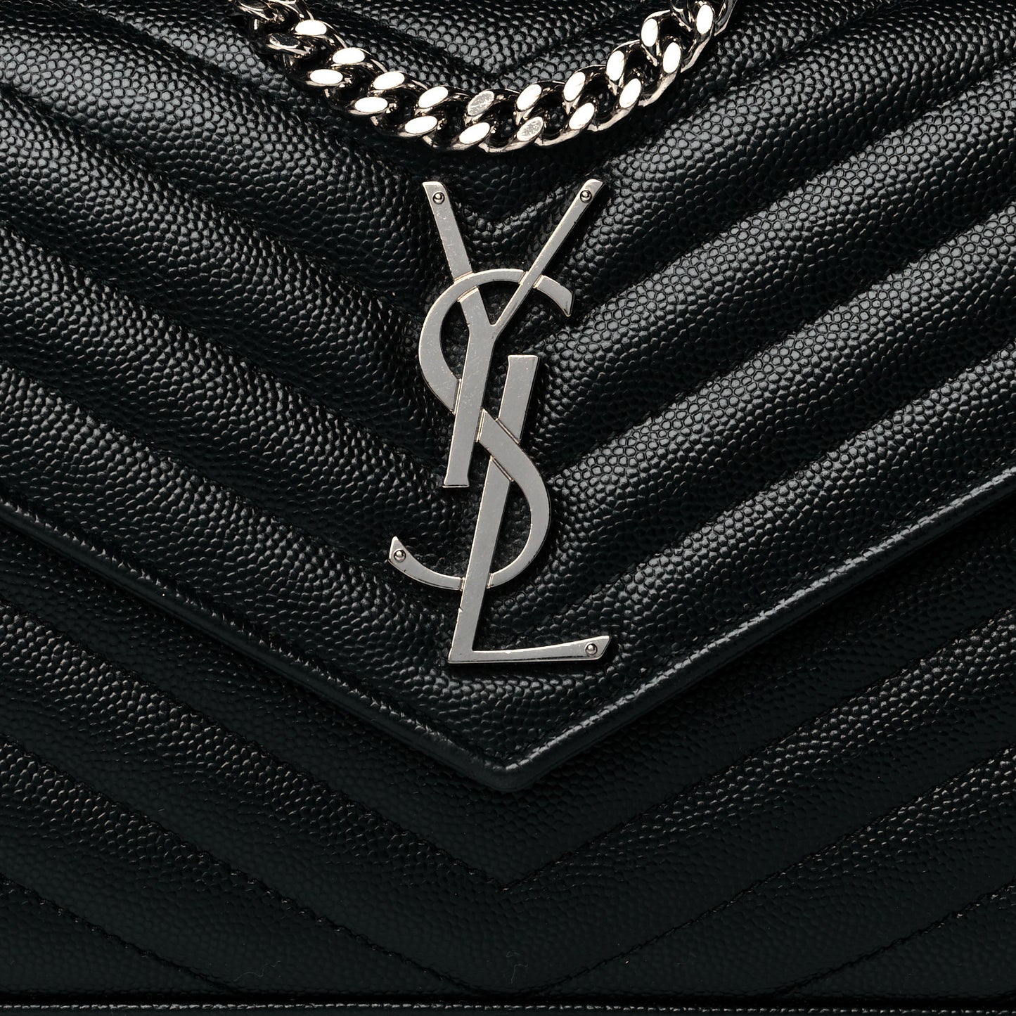 Grain De Poudre Matelasse Chevron Monogram Chain Wallet Black