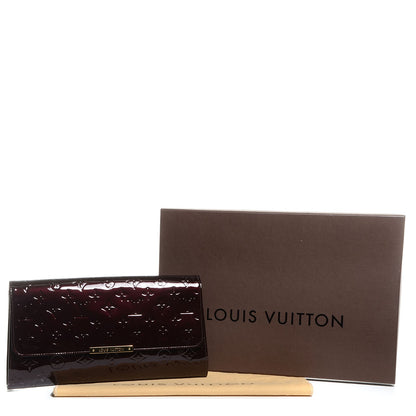 Louis Vuitton Vernis Robertson Clutch Amarante 5 of 8