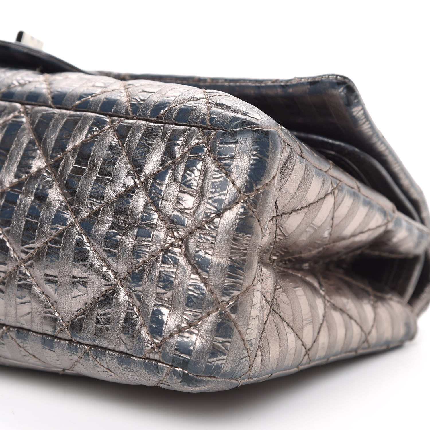 Chanel Metallic Striped Calfskin 2.55 Reissue 226 Flap Silver 9 of 15
