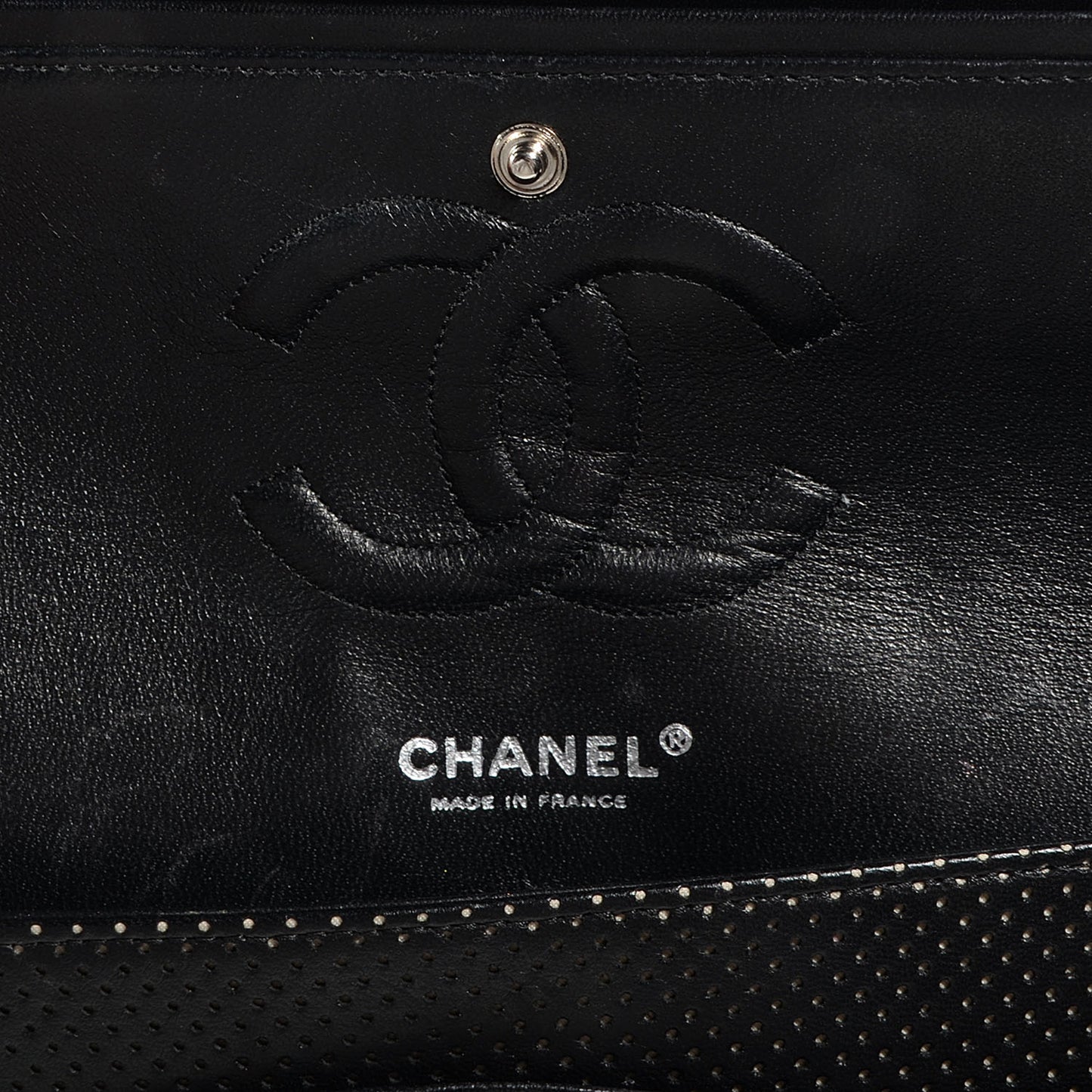 Lambskin Perforated Medium Double Flap Black