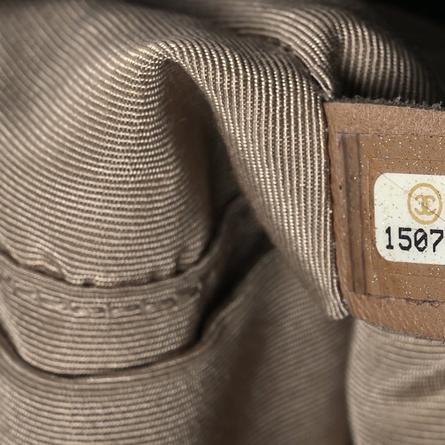 Calfskin Stitched Medium Retro Chain Tote Black