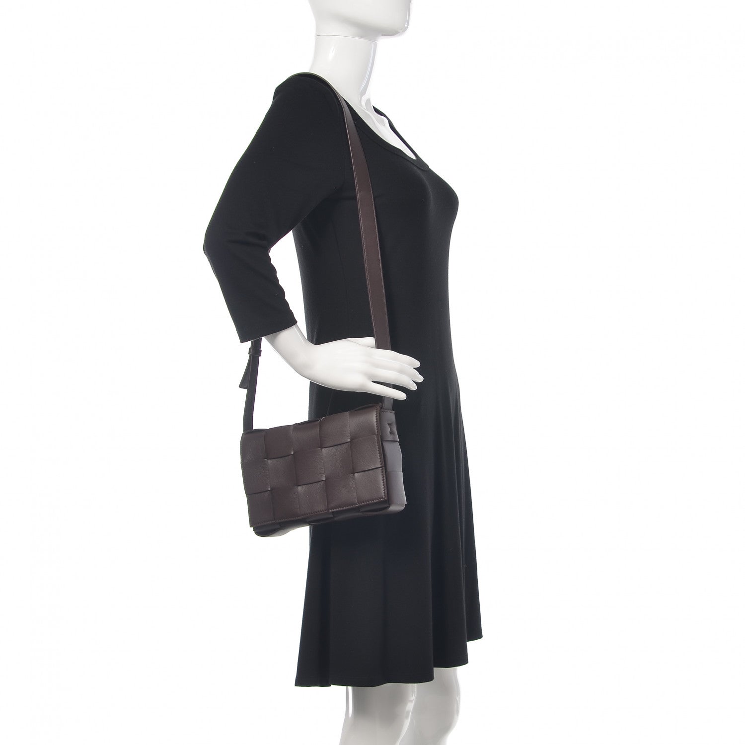 Bottega Veneta Lambskin Maxi Intrecciato Cassette Crossbody Bag Oxblod 2 of 9