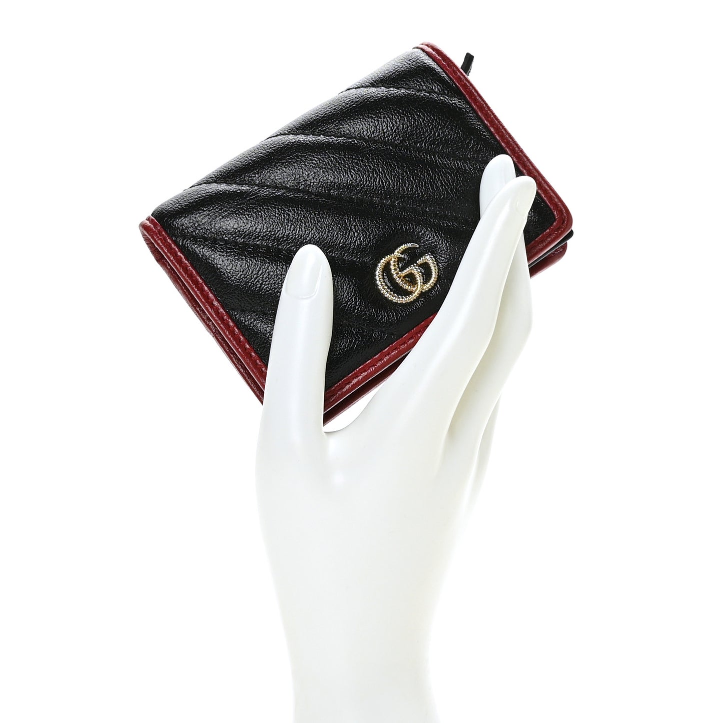 Vintage Effect Calfskin Matelasse Diagonal Torchon GG Marmont Card Case Wallet Black Romantic Cherry