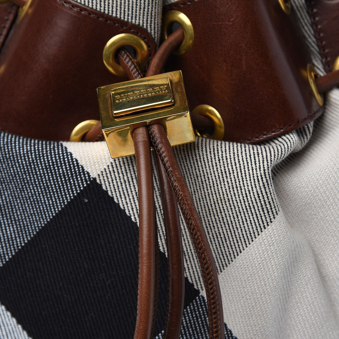 Canvas Mega Nova Check Large Warrior Tote Pale Beige