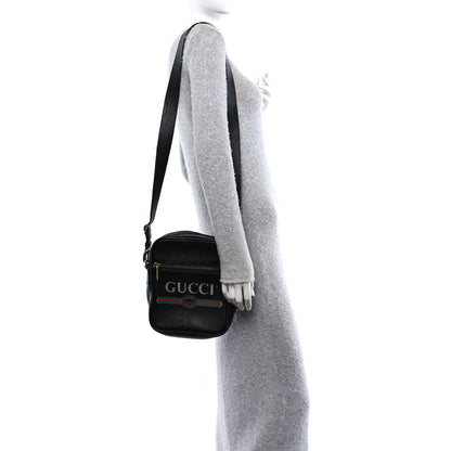 Gucci Grained Calfskin Logo Messenger Bag Black 2 of 10