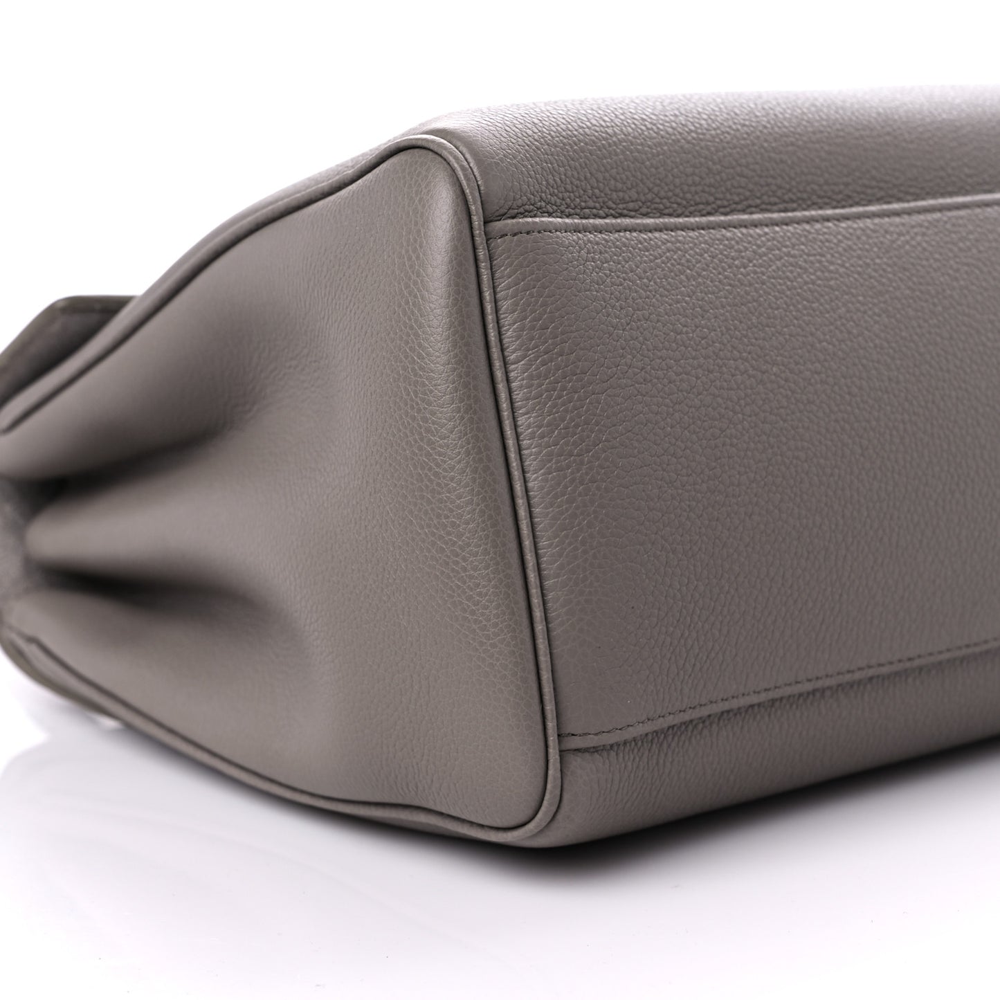 Grained Calfskin Medium Soft 16 Bag Pebble