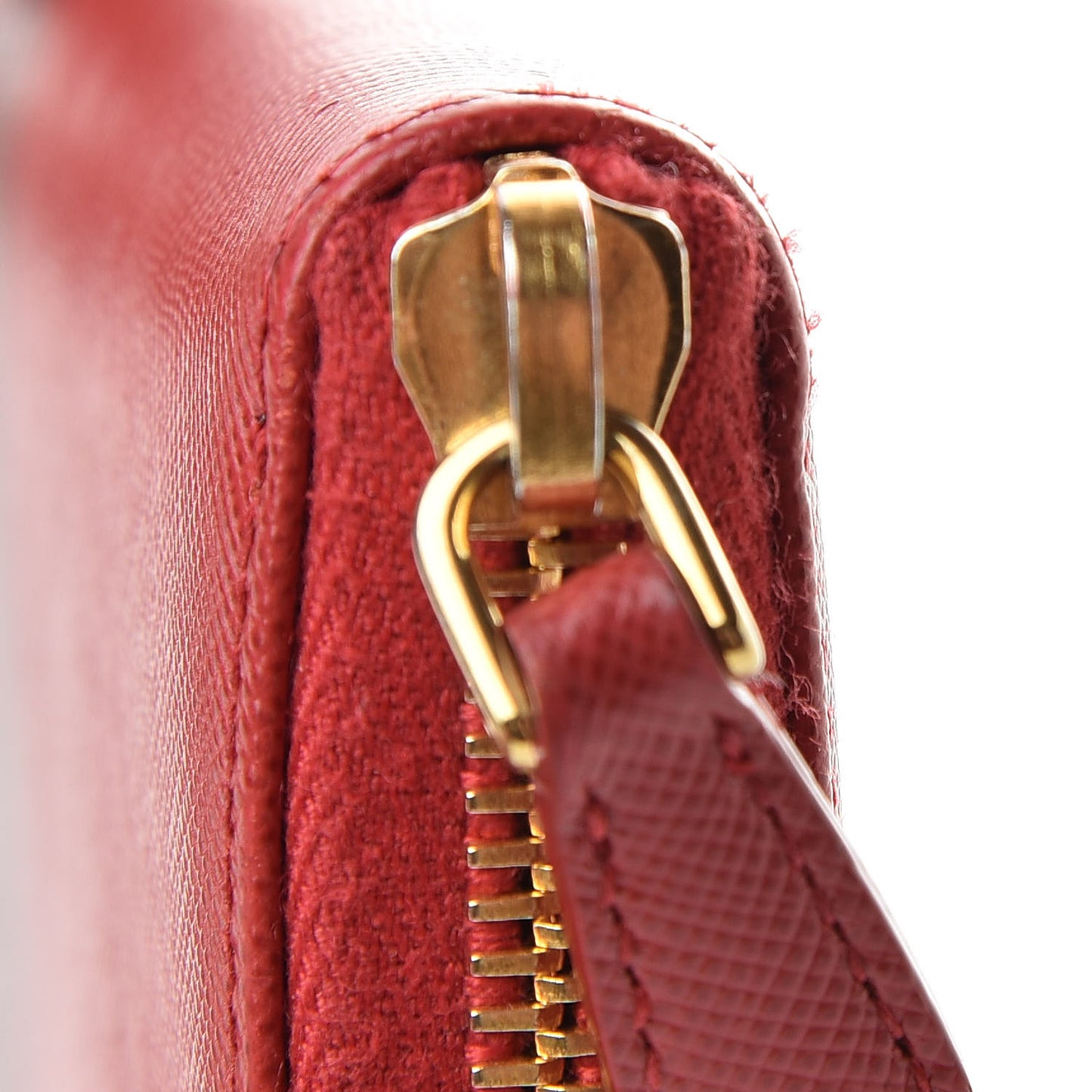 Saffiano Zip Around Wallet Fuoco