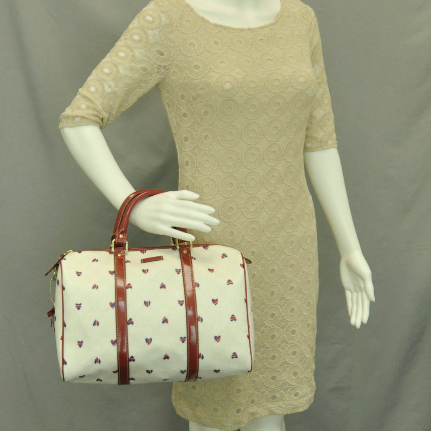 Gucci GG Plus Monogram Hearts Small Joy Boston White Red 2 of 10