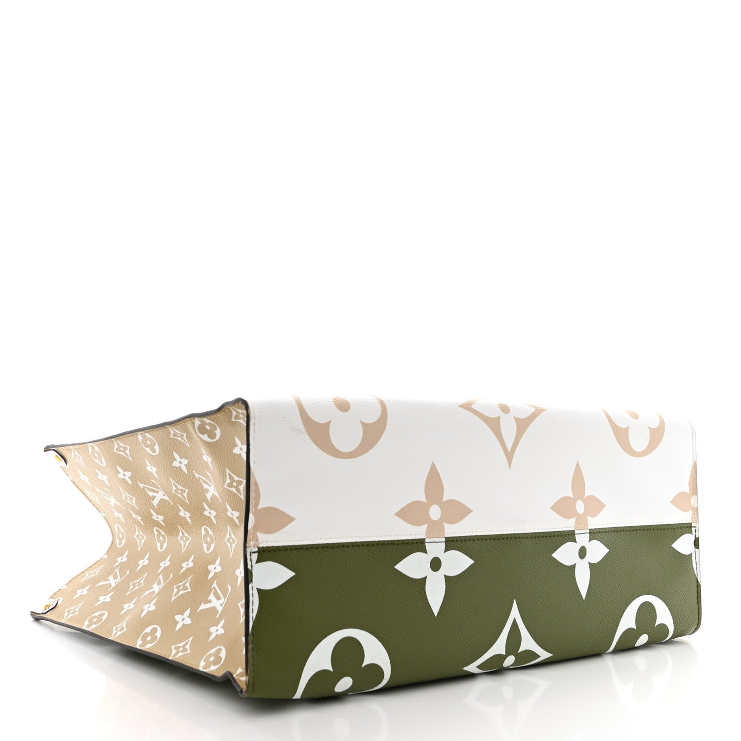 Louis Vuitton Monogram Giant Onthego GM Kaki Beige 4 of 10