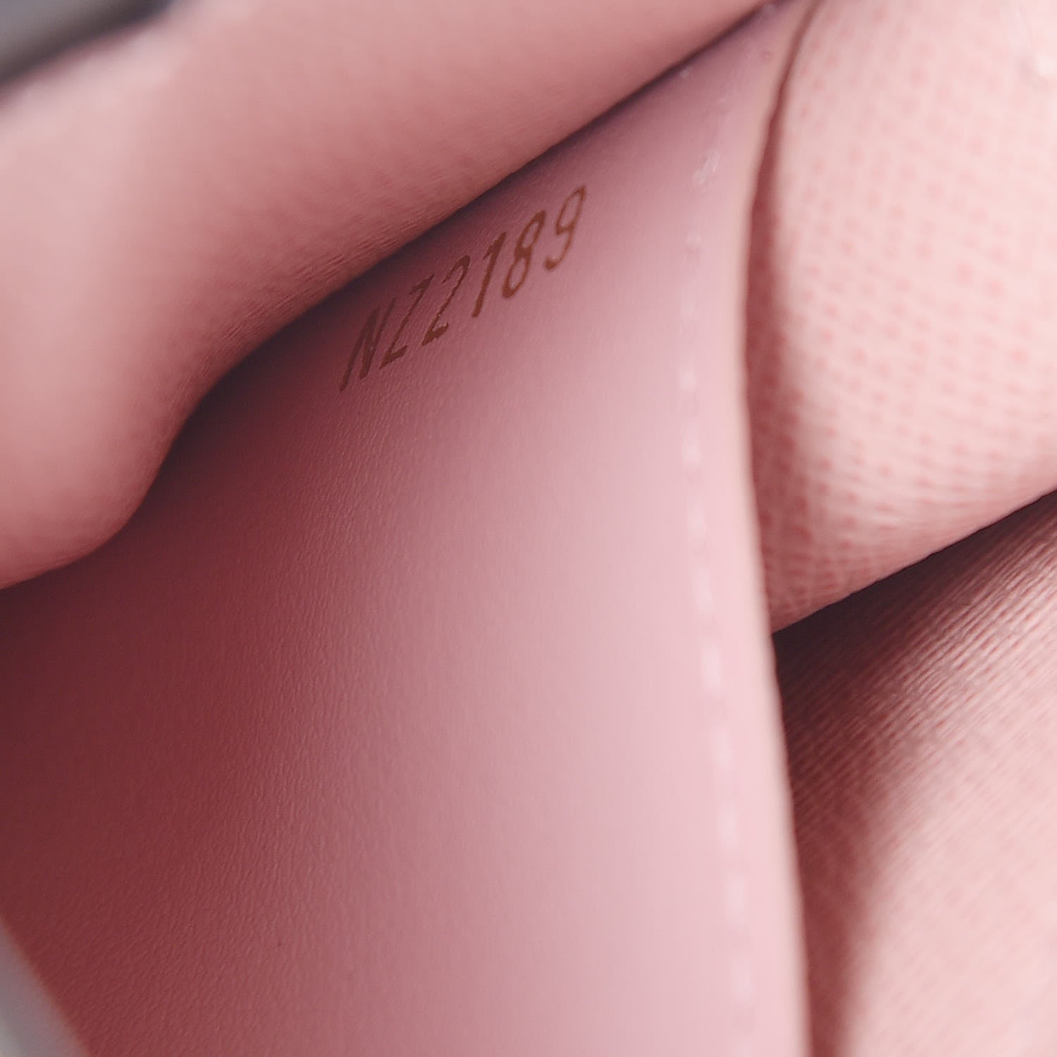 Louis Vuitton Epi Trunk Multicartes Rose Ballerine 9 of 10
